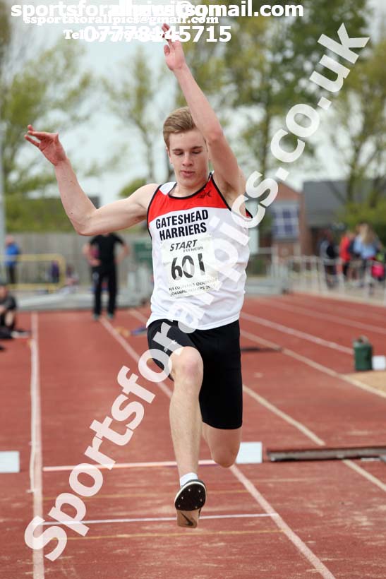 Mens under-20s triple jump, 2019 North Eastern Track and Field Champs., Middlesbrough. Photo:  David T. Hewitson/Sports for All Pics